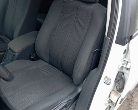 Білий Рено 5, об'ємом двигуна 0 л та пробігом 120 тис. км за 5977 $, фото 10 на Automoto.ua