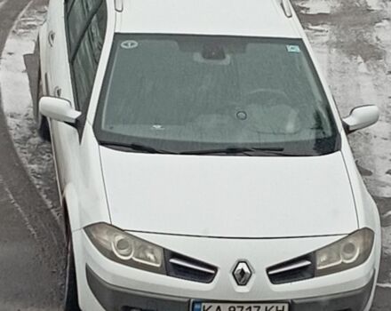 Білий Рено 5, об'ємом двигуна 0 л та пробігом 120 тис. км за 5977 $, фото 2 на Automoto.ua