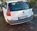 Белый Рено 5, объемом двигателя 1.5 л и пробегом 200 тыс. км за 250000 $, фото 8 на Automoto.ua