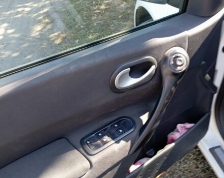 Білий Рено 5, об'ємом двигуна 0 л та пробігом 120 тис. км за 5977 $, фото 7 на Automoto.ua