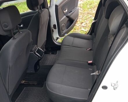 Белый Рено 5, объемом двигателя 1.5 л и пробегом 267 тыс. км за 6499 $, фото 10 на Automoto.ua