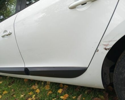 Белый Рено 5, объемом двигателя 1.5 л и пробегом 267 тыс. км за 6499 $, фото 5 на Automoto.ua