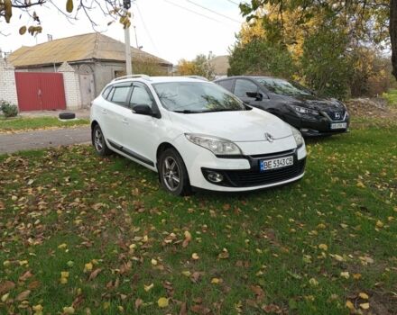 Белый Рено 5, объемом двигателя 1.5 л и пробегом 267 тыс. км за 6499 $, фото 1 на Automoto.ua