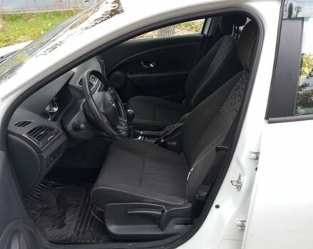 Белый Рено 5, объемом двигателя 1.5 л и пробегом 267 тыс. км за 6499 $, фото 9 на Automoto.ua
