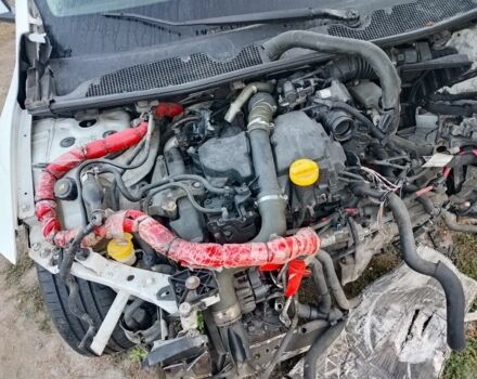 Белый Рено 5, объемом двигателя 1.5 л и пробегом 267 тыс. км за 2600 $, фото 5 на Automoto.ua