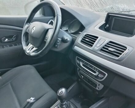 Белый Рено 5, объемом двигателя 1.5 л и пробегом 267 тыс. км за 2600 $, фото 6 на Automoto.ua