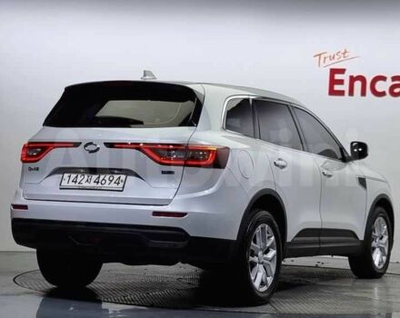 Белый Рено 5, объемом двигателя 2 л и пробегом 121 тыс. км за 11800 $, фото 3 на Automoto.ua