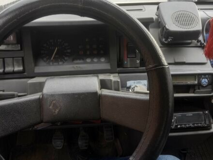 Рено 5 1987 у Хмельницькому на Automoto.ua Білий Рено 5, об'ємом двигуна 1.1 л та пробігом 330 тис. км за 990 $, фото 1 на Automoto.ua