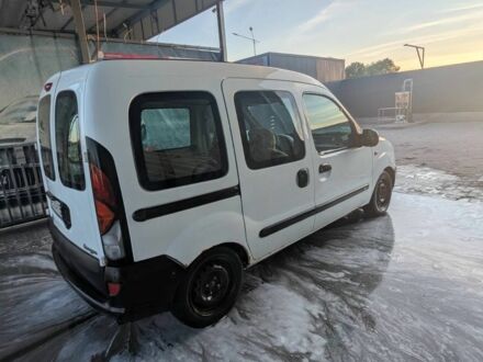 Белый Рено 5, объемом двигателя 0 л и пробегом 326 тыс. км за 2150 $, фото 1 на Automoto.ua