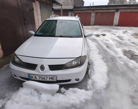 Белый Рено 5, объемом двигателя 2 л и пробегом 331 тыс. км за 5500 $, фото 1 на Automoto.ua