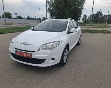 Белый Рено 5, объемом двигателя 1 л и пробегом 250 тыс. км за 7018 $, фото 1 на Automoto.ua