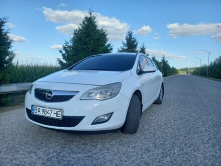 Білий Рено 5, об'ємом двигуна 1.2 л та пробігом 212 тис. км за 7000 $, фото 1 на Automoto.ua
