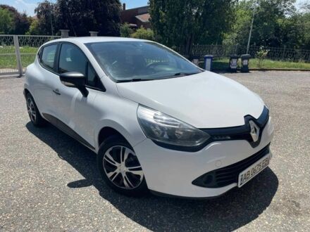 Белый Рено 5, объемом двигателя 1.5 л и пробегом 228 тыс. км за 6200 $, фото 1 на Automoto.ua