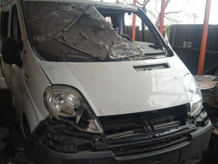 Білий Рено 5, об'ємом двигуна 2 л та пробігом 150 тис. км за 5000 $, фото 1 на Automoto.ua