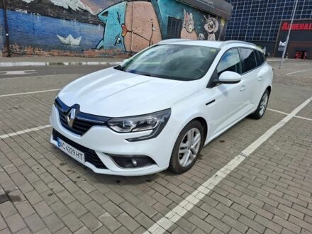 Белый Рено 5, объемом двигателя 1.5 л и пробегом 197 тыс. км за 11499 $, фото 1 на Automoto.ua