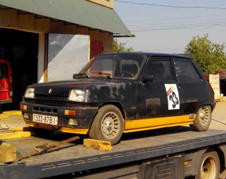 Черный Рено 5, объемом двигателя 1.4 л и пробегом 1 тыс. км за 3000 $, фото 1 на Automoto.ua