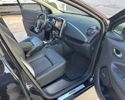 Черный Рено 5, объемом двигателя 0 л и пробегом 120 тыс. км за 8990 $, фото 6 на Automoto.ua