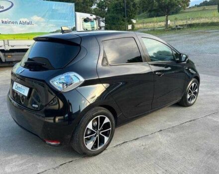 Черный Рено 5, объемом двигателя 0 л и пробегом 120 тыс. км за 8990 $, фото 5 на Automoto.ua