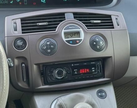 Черный Рено 5, объемом двигателя 0 л и пробегом 201 тыс. км за 4450 $, фото 17 на Automoto.ua