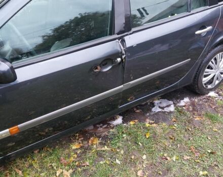 Черный Рено 5, объемом двигателя 2 л и пробегом 2 тыс. км за 900 $, фото 5 на Automoto.ua