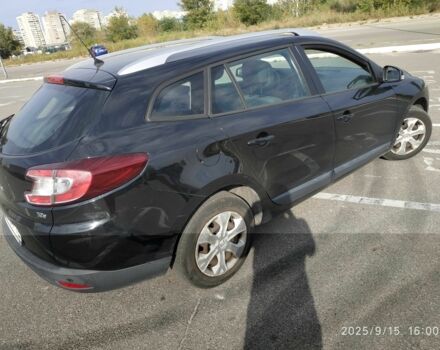 Черный Рено 5, объемом двигателя 1.4 л и пробегом 193 тыс. км за 5999 $, фото 2 на Automoto.ua