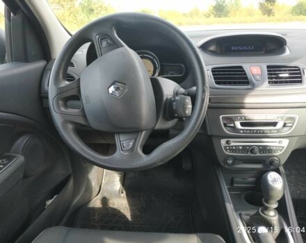 Черный Рено 5, объемом двигателя 1.4 л и пробегом 193 тыс. км за 5999 $, фото 14 на Automoto.ua