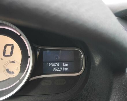 Черный Рено 5, объемом двигателя 1.4 л и пробегом 193 тыс. км за 5999 $, фото 23 на Automoto.ua