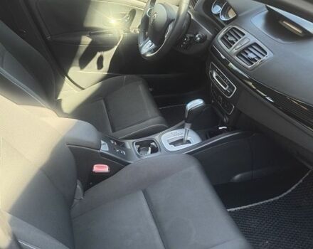 Черный Рено 5, объемом двигателя 1.5 л и пробегом 265 тыс. км за 6400 $, фото 5 на Automoto.ua