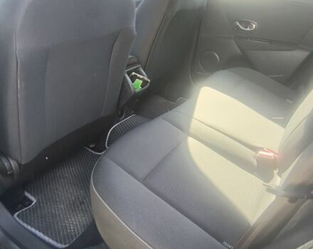 Черный Рено 5, объемом двигателя 1.5 л и пробегом 265 тыс. км за 6400 $, фото 6 на Automoto.ua