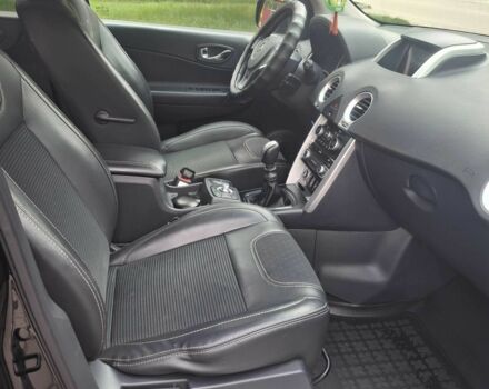 Чорний Рено 5, об'ємом двигуна 2 л та пробігом 258 тис. км за 13700 $, фото 6 на Automoto.ua