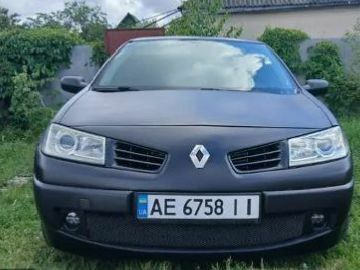 Черный Рено 5, объемом двигателя 1.4 л и пробегом 184 тыс. км за 3100 $, фото 1 на Automoto.ua