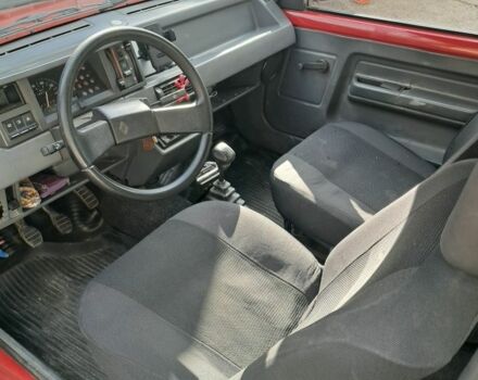 Красный Рено 5, объемом двигателя 1 л и пробегом 140 тыс. км за 800 $, фото 5 на Automoto.ua