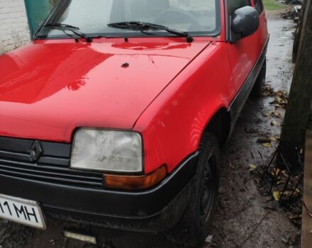Красный Рено 5, объемом двигателя 1.4 л и пробегом 300 тыс. км за 300 $, фото 2 на Automoto.ua