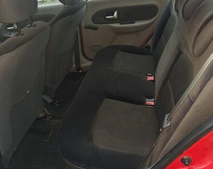 Красный Рено 5, объемом двигателя 1.1 л и пробегом 217 тыс. км за 4000 $, фото 6 на Automoto.ua