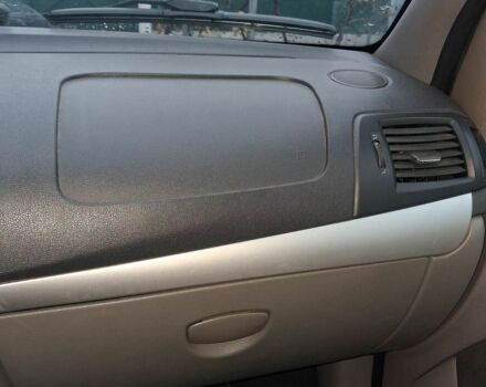 Красный Рено 5, объемом двигателя 1.1 л и пробегом 217 тыс. км за 4000 $, фото 14 на Automoto.ua