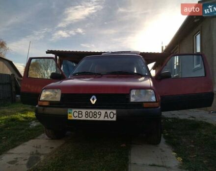 Рено 5, об'ємом двигуна 1.4 л та пробігом 100 тис. км за 950 $, фото 1 на Automoto.ua