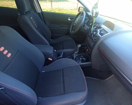 Серый Рено 5, объемом двигателя 1.6 л и пробегом 216 тыс. км за 4999 $, фото 17 на Automoto.ua