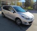 Серый Рено 5, объемом двигателя 0 л и пробегом 292 тыс. км за 6821 $, фото 2 на Automoto.ua