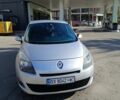 Серый Рено 5, объемом двигателя 0 л и пробегом 292 тыс. км за 6821 $, фото 3 на Automoto.ua