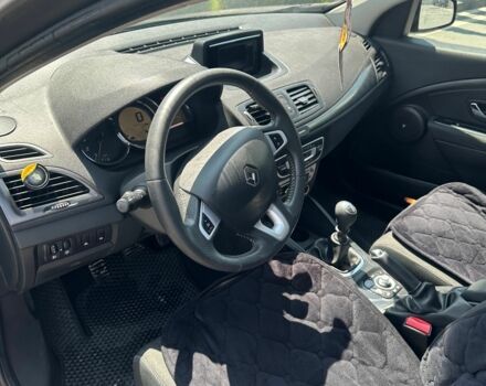 Серый Рено 5, объемом двигателя 1.5 л и пробегом 240 тыс. км за 7600 $, фото 6 на Automoto.ua