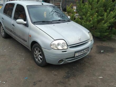 Серый Рено 5, объемом двигателя 1.4 л и пробегом 230 тыс. км за 1500 $, фото 1 на Automoto.ua