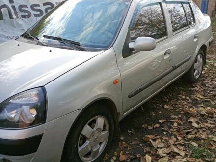 Рено 5 2003 у Зенькове на Automoto.ua Сірий Рено 5, об'ємом двигуна 1.4 л та пробігом 207 тис. км за 3450 $, фото 1 на Automoto.ua