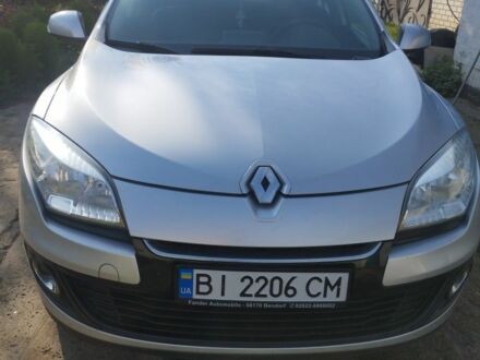 Серый Рено 5, объемом двигателя 1.5 л и пробегом 125 тыс. км за 8500 $, фото 1 на Automoto.ua