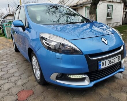 Синий Рено 5, объемом двигателя 1.5 л и пробегом 215 тыс. км за 8950 $, фото 1 на Automoto.ua