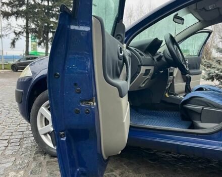 Синий Рено 5, объемом двигателя 1.4 л и пробегом 2 тыс. км за 4750 $, фото 9 на Automoto.ua