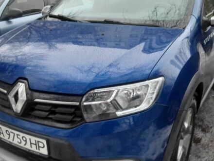 Синий Рено 5, объемом двигателя 1.5 л и пробегом 96 тыс. км за 12000 $, фото 1 на Automoto.ua