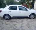 Белый Рено 6, объемом двигателя 0 л и пробегом 200 тыс. км за 5200 $, фото 1 на Automoto.ua