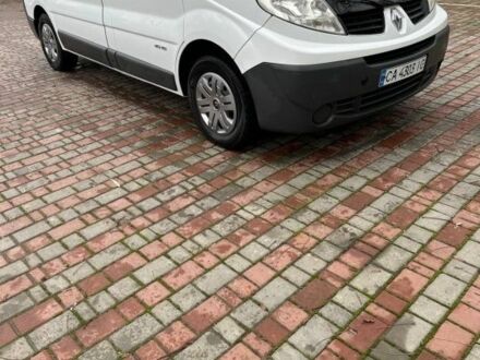 Белый Рено 6, объемом двигателя 2 л и пробегом 264 тыс. км за 12000 $, фото 1 на Automoto.ua