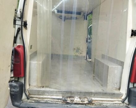 Белый Рено 8, объемом двигателя 2.5 л и пробегом 580 тыс. км за 4300 $, фото 4 на Automoto.ua