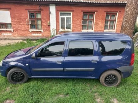 Рено 8 2007 в Черкассах на Automoto.ua Синий Рено 8, объемом двигателя 1.6 л и пробегом 198 тыс. км за 3200 $, фото 1 на Automoto.ua